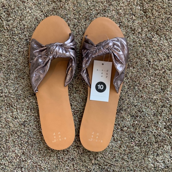 a new day Shoes - 🌸 NWT Knot Sandals {PROMO ITEM}